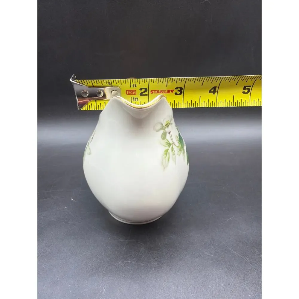Vintage Meito Norleans Livonia Dogwood Creamer Occupied Japan Gold Trim 1940s 6”